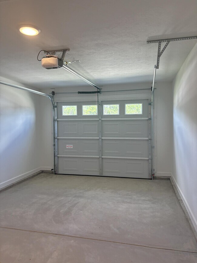 Building Photo - 8104 Bannock Cir
