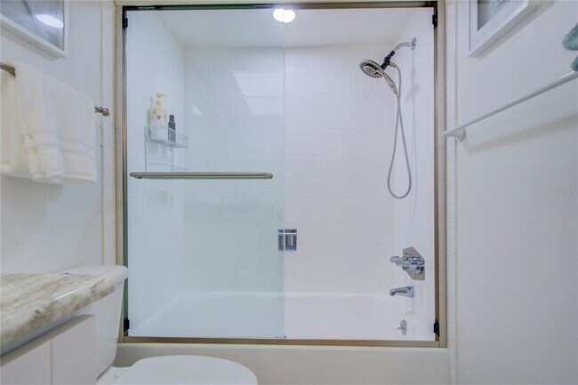 Building Photo - 10216 Regal Dr