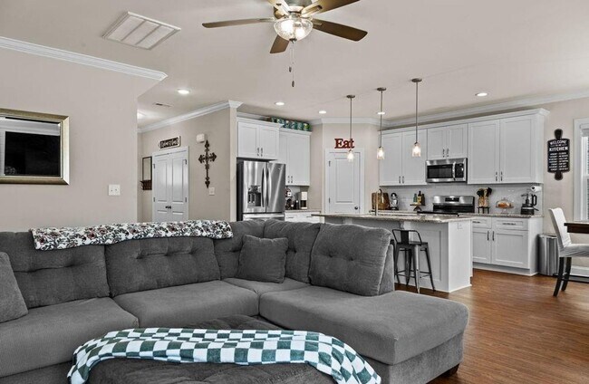Building Photo - Currin Hill - "Coming Soon"
