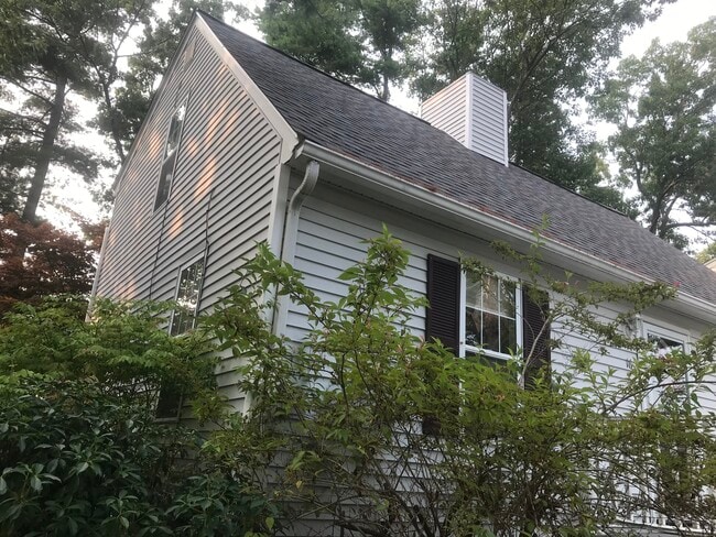 Building Photo - 16 Bowstring Way