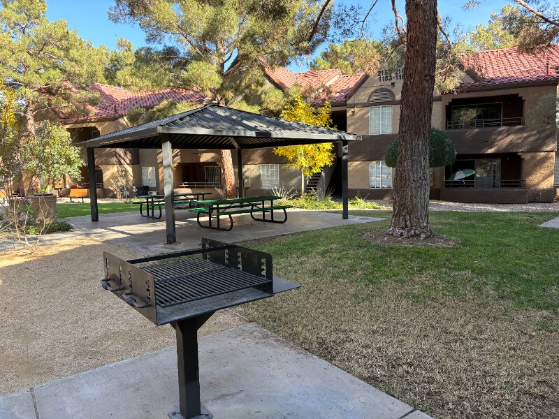 Building Photo - 2200 S Fort Apache Rd