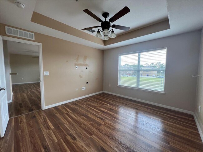 Building Photo - 2137 Betsy Ross Ln