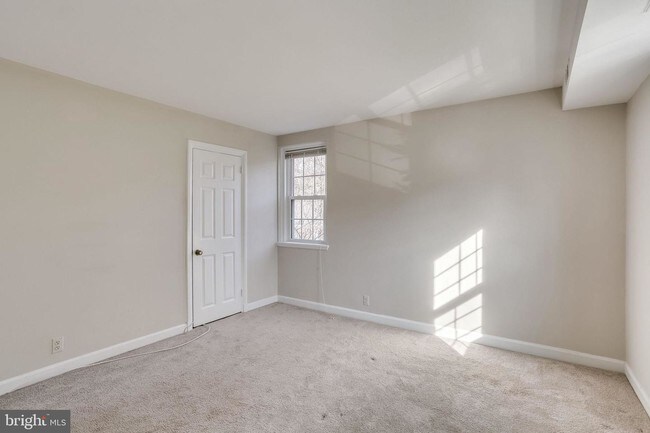 Building Photo - 4845 28th St S