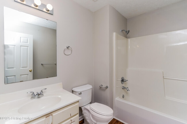 Building Photo - 9805 River Trail Dr