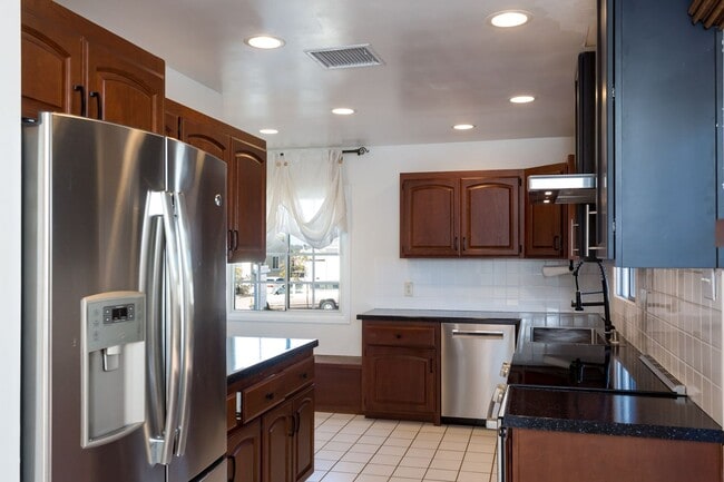 Building Photo - Upgraded Single Family Home in Allied Gardens!