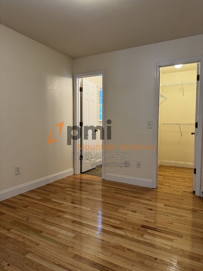 Building Photo - 78 Tall Oak Dr