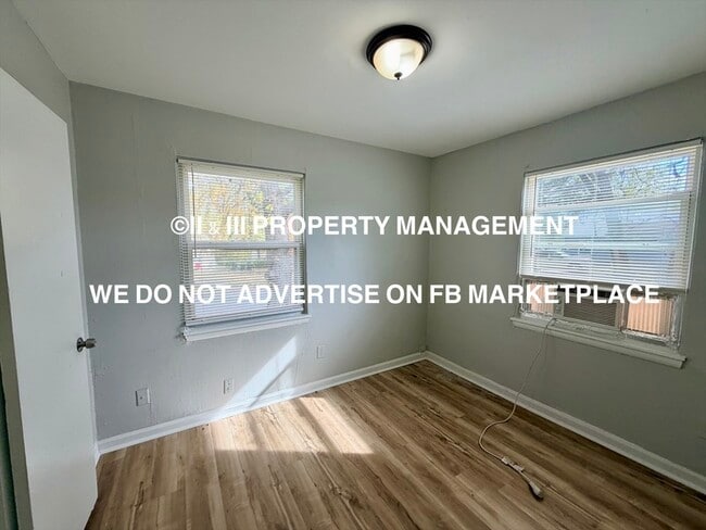 Building Photo - 4901 Woodend Ave