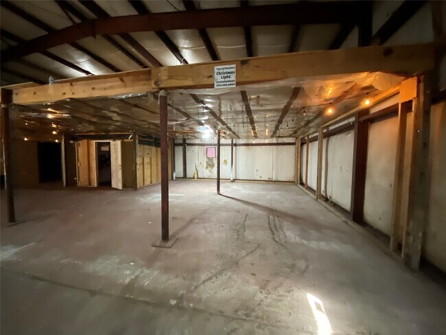 Building Photo - 15540 Willowisp Trail