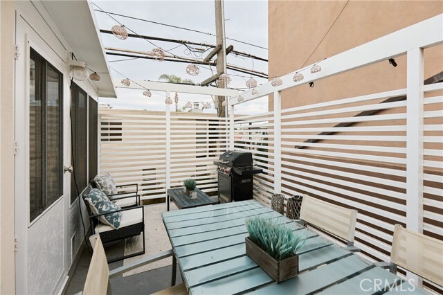 Building Photo - 5267 E Ocean Blvd