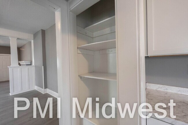 Building Photo - 24 N Euclid Ave