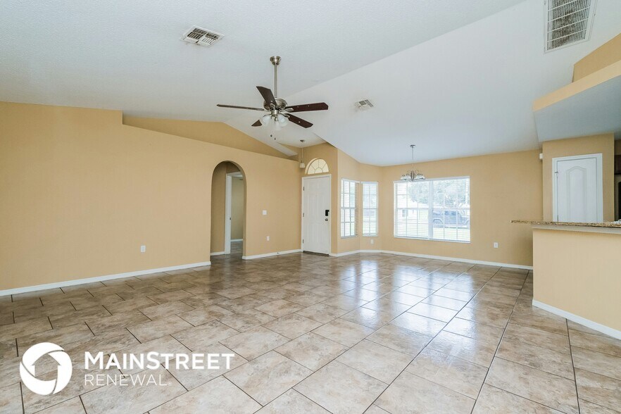 Building Photo - 1641 Larkin Rd