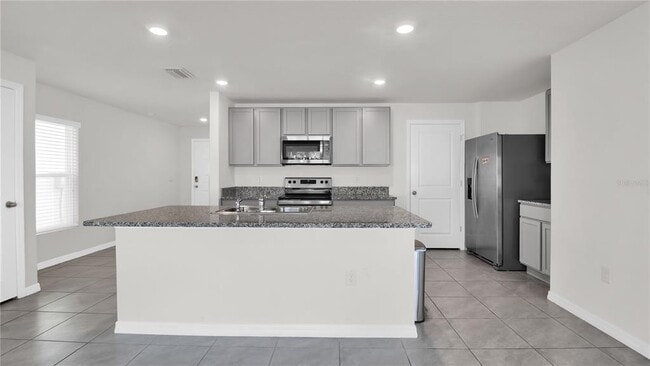 Building Photo - 16638 Mosaic Oar Dr