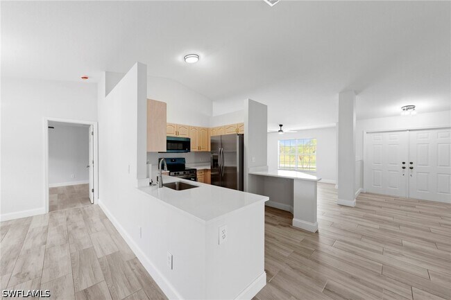Building Photo - 2022 NW 9th Terrace