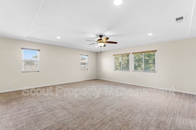 Building Photo - 34349 Lamborn St