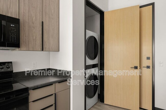 Building Photo - 2310 First Ave N