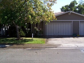 Building Photo - Charming and Well-Maintained 3-Bedroom, 2-...