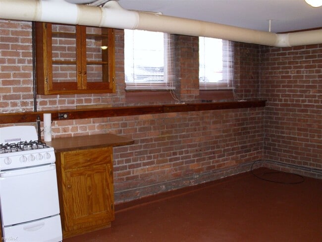 Building Photo - 47 E Willis St