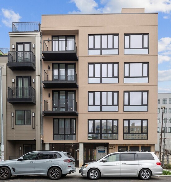 Building Photo - 227 Clarkson Ave