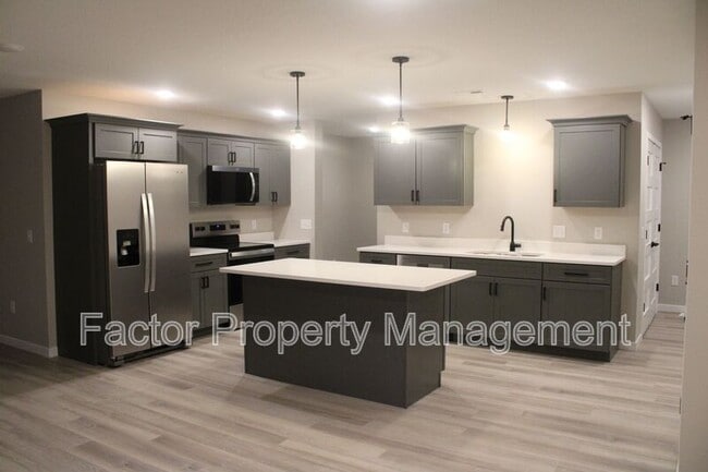 Building Photo - 3124 Scotch Ln