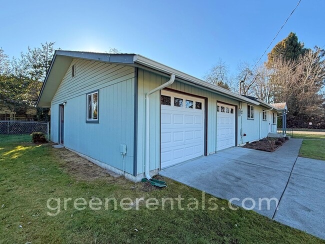 Building Photo - Coming Soon! 2BR 1.75BA Rambler in Olympia/Tumwater Neighborhood