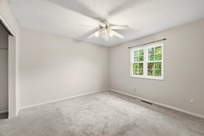 Building Photo - $2,145.95 with $300 off the first month's rent, 4 Beds - 2 Bath, Single Family Home in Colorado S...