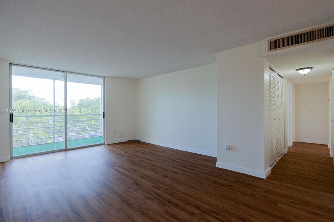 Building Photo - 14180 SW 84th St