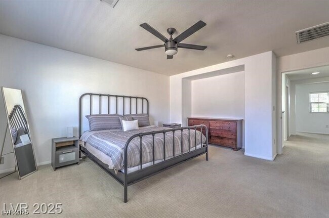 Building Photo - 10598 Cliff Lake St