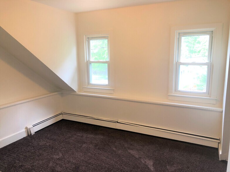 Building Photo - 1672B Harvard Avenue