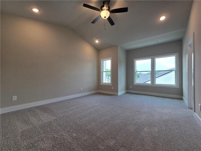 Building Photo - 6 Rock Pk Wy