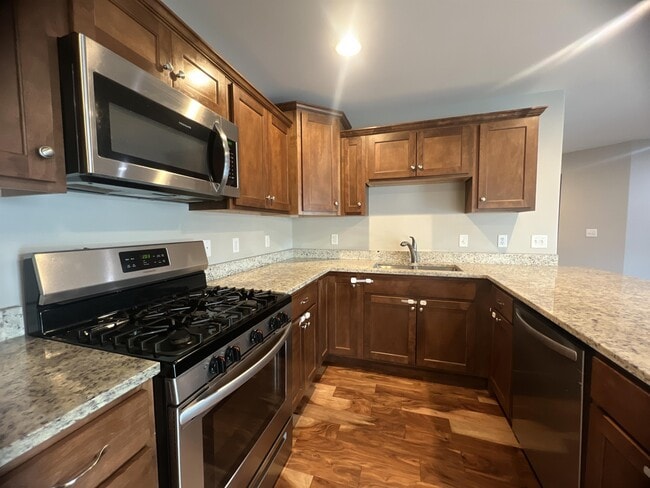 Building Photo - 6305 Saulk Trail