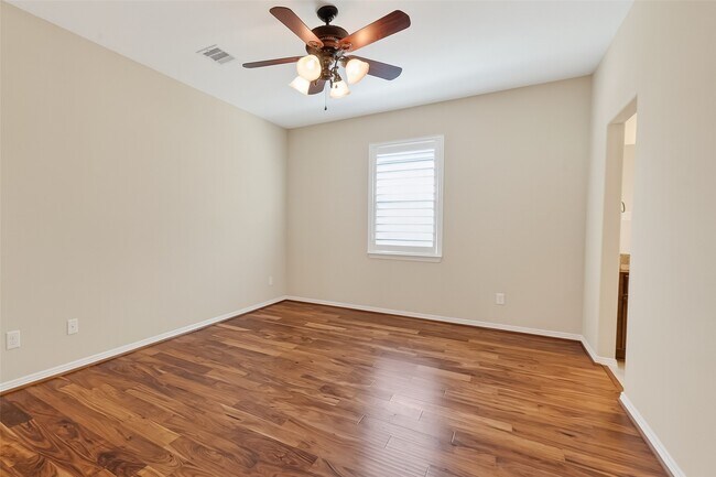 Building Photo - 28423 Tall Juniper Hill Dr