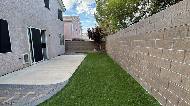 Building Photo - 6848 Baby Jade Ct