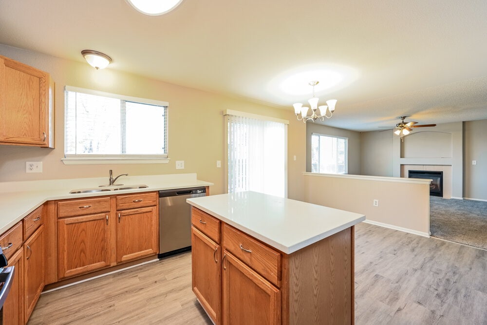 Building Photo - 9616 S Castle Ridge Cir