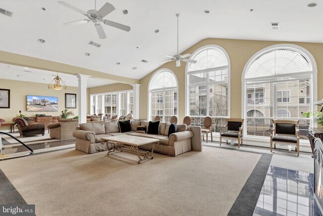 Building Photo - 4560 Strutfield Ln