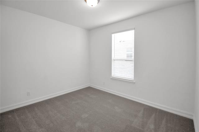 Building Photo - 3900 Lynx Ct