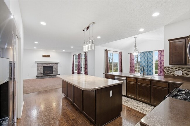 Building Photo - 12120 Edgehill Oval