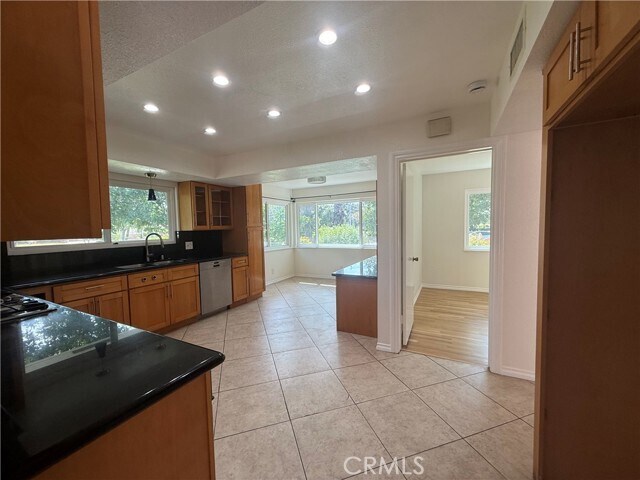 Building Photo - 61 E Orange Grove Ave