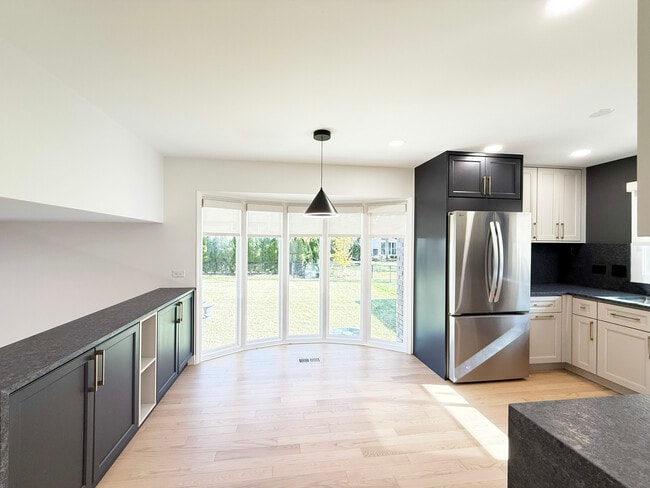 Building Photo - 3103 N Wilshire Ln