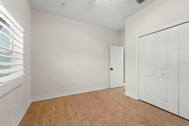 Building Photo - 967 49th Ave N