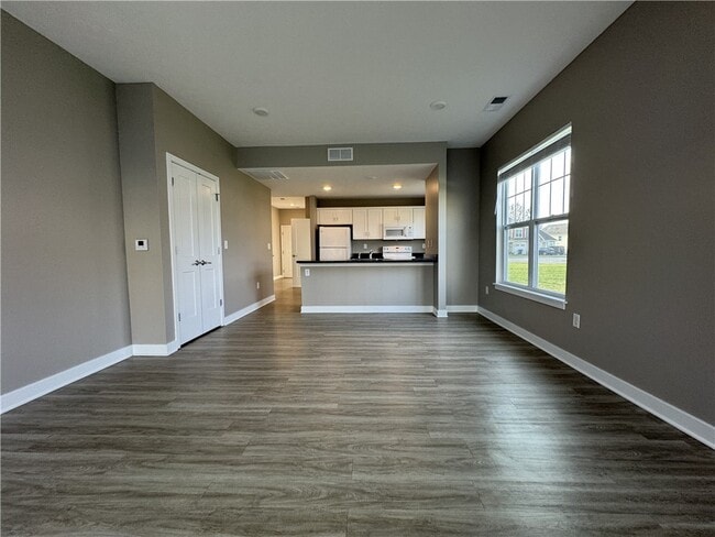 Building Photo - 29 Grn Spg Ln