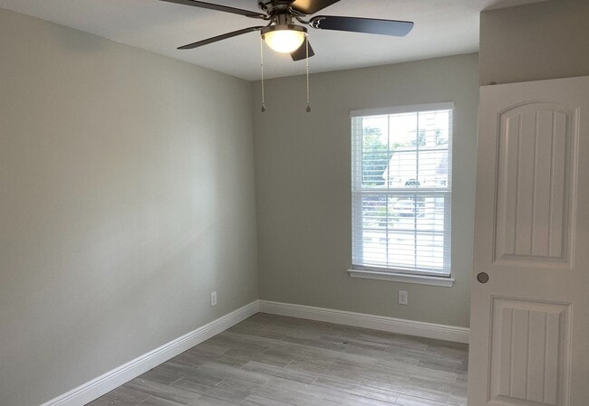 Building Photo - Gulf Breeze - Santa Rosa Shores - 2 bedroo...