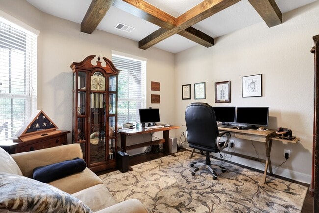 Building Photo - 28565 Willis Ranch