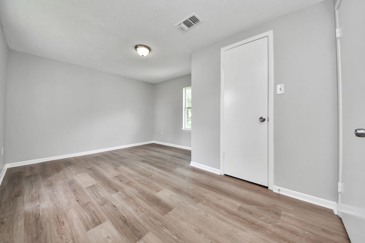 Building Photo - 3603 Crosby Cedar Bayou Rd