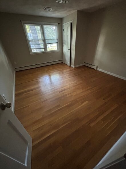 Building Photo - 5 Nichold St