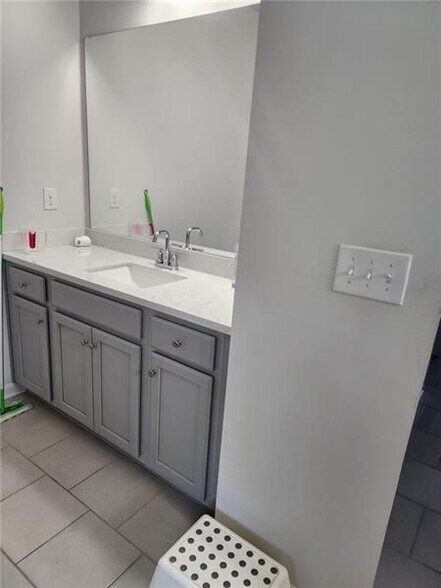 Building Photo - 7475 Ansley View Ln