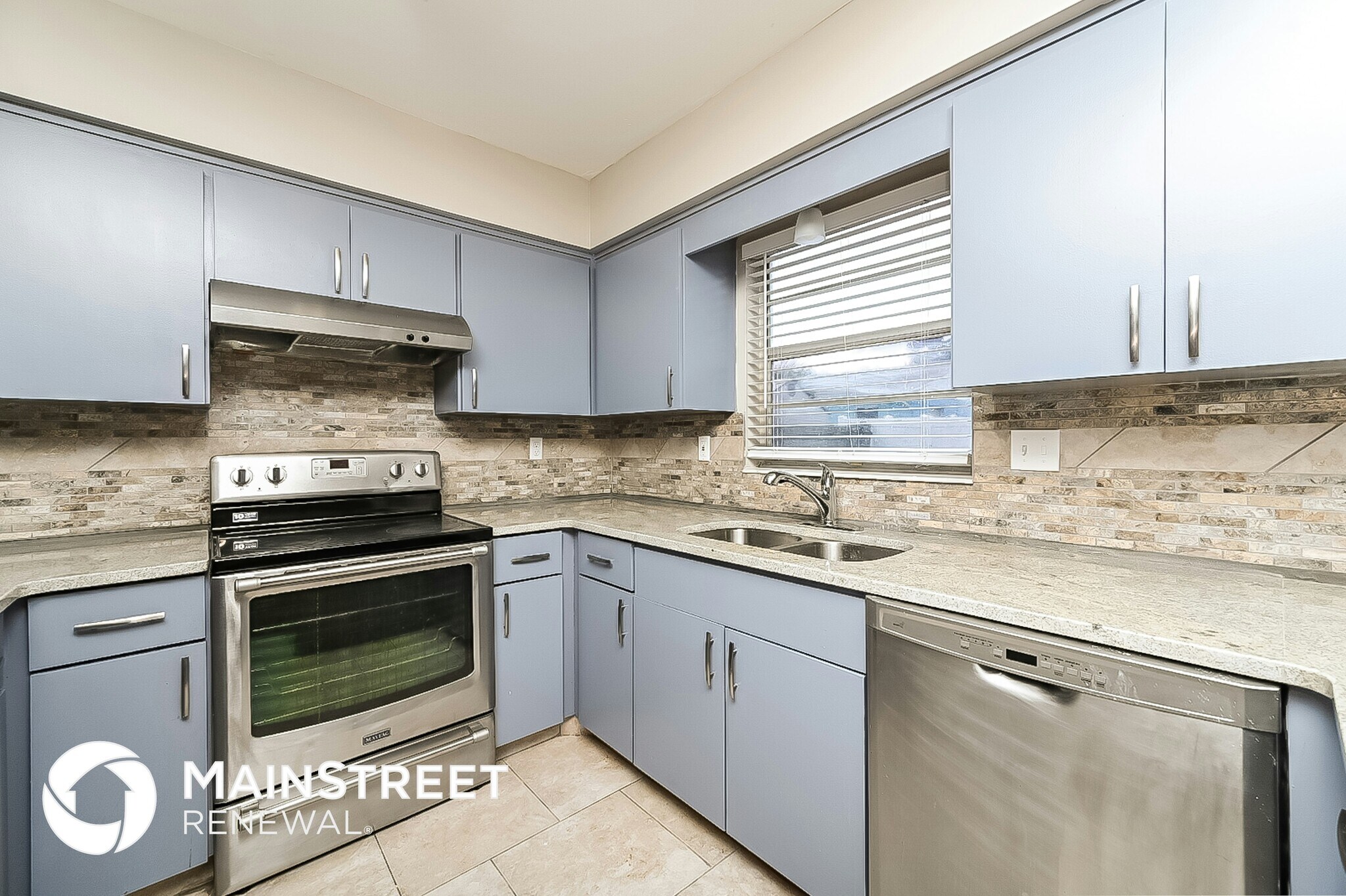Building Photo - 1406 Cromwell Dr