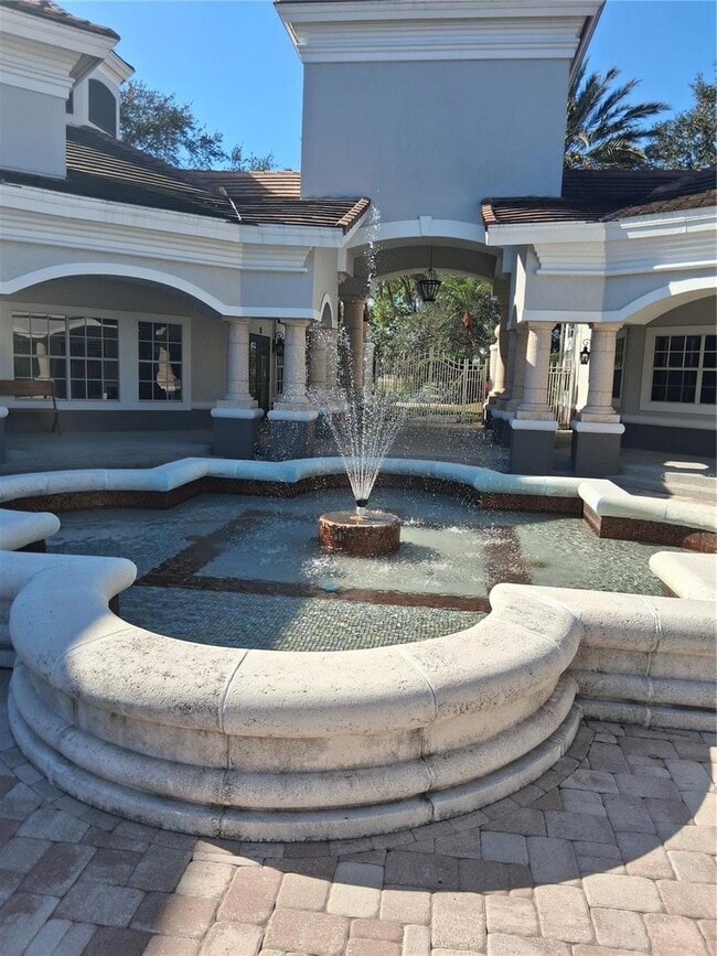 Building Photo - 13827 Fairway Island Dr