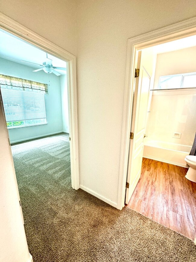 Building Photo - Adult 55+ Lovely Home in Springfield @ Whi...