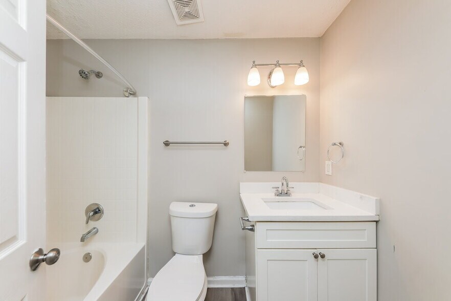 Building Photo - 6953 Cave Springs Rd