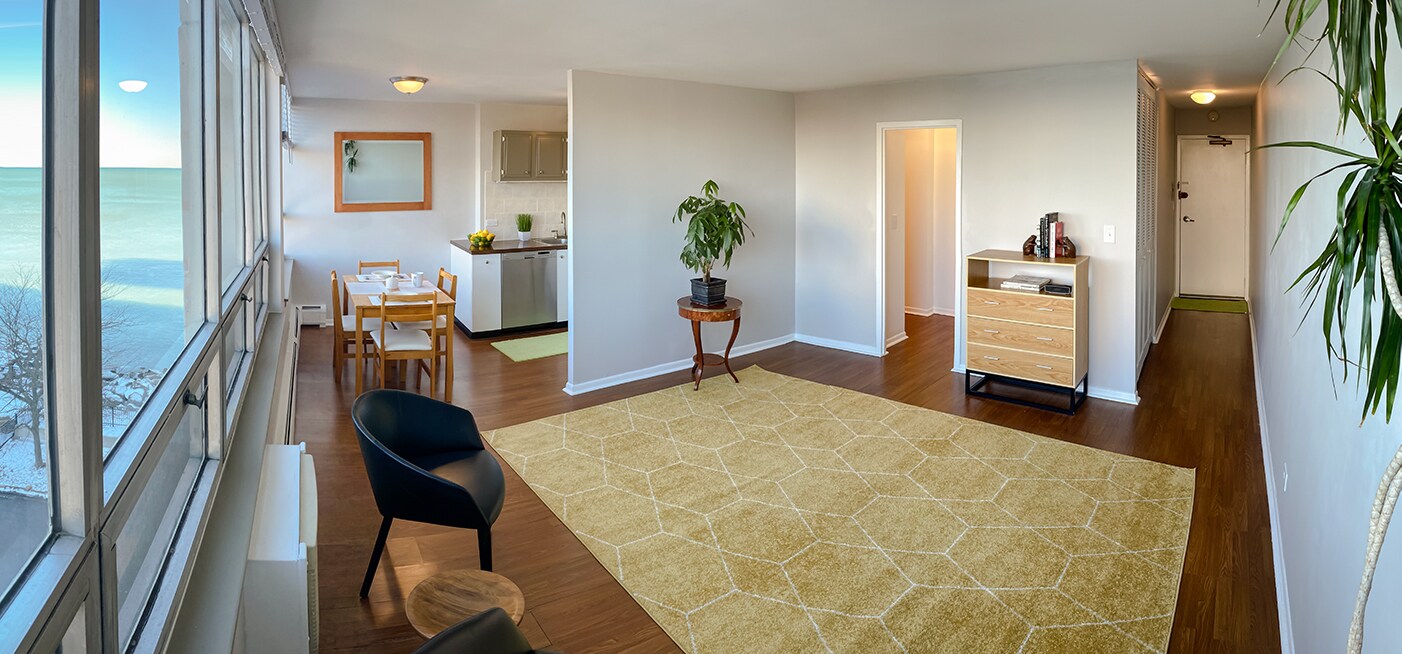 Building Photo - 6171 N Sheridan Rd